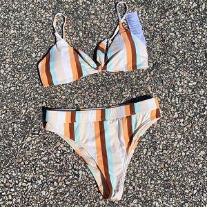 Billabong bikini set!